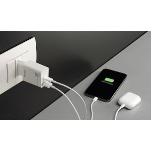 -hisni-polnilec-usb-a-usb-c-20w-250196_2373.jpg