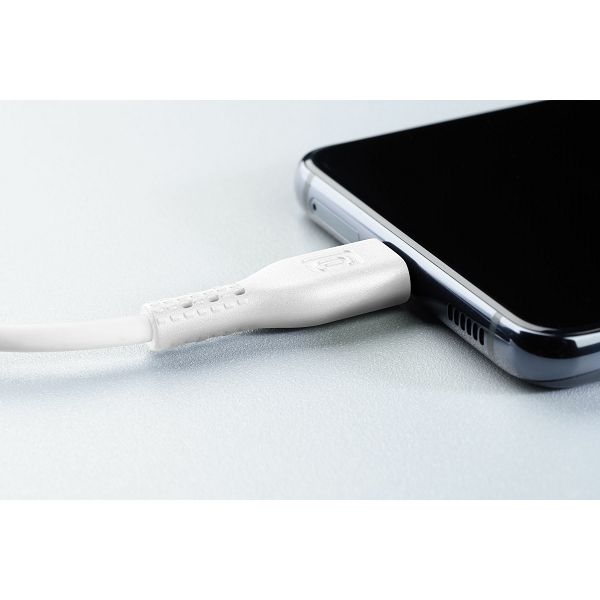 cellularline-usb-kabel-06m-mfi-bel-5086-250076_6301.jpg