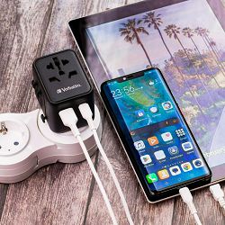 verbatim-uta-02-universal-travel-adapter-usb-c-pdusb-a-76717-520062_7711.jpg