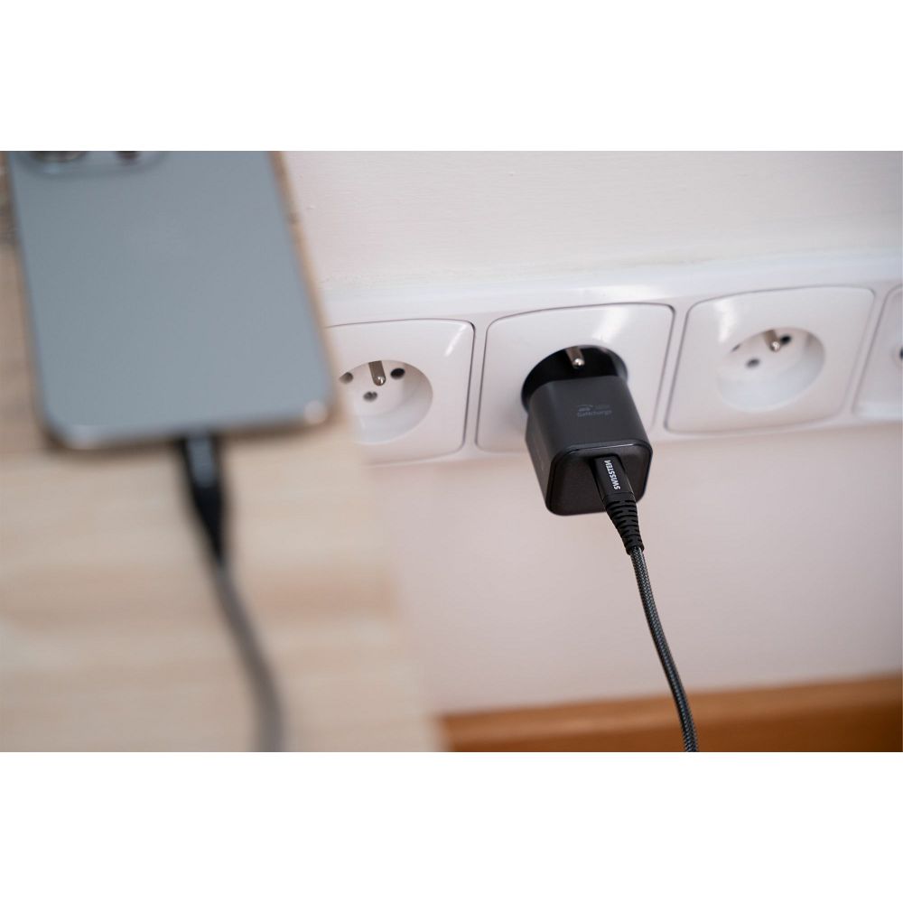 swissten-gan-35w-1x-usb-c-pd-polnilec-usb-cusb-c-kabel-12m-c-94574-210042_17342.jpg